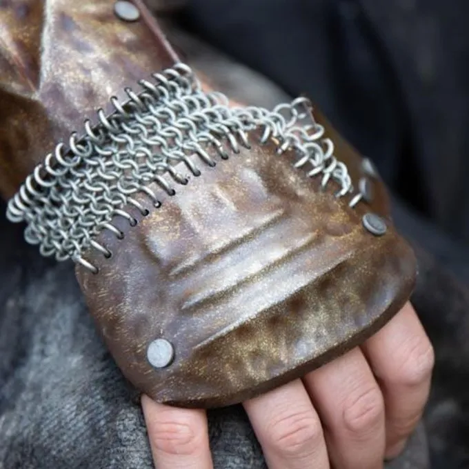 Epic Armoury Armbeskyttere Raider 2 Epic Armoury Armbeskyttere Raider - Billede 2