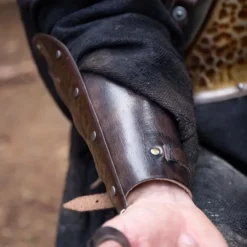 Epic Armoury Armbeskyttere Raider 6 Epic Armoury Armbeskyttere Raider -Rustning Salgsbutik armbeskyttere raider 2