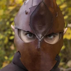 Epic Armoury Assassin Hjelm, Brun Læder, LARP -Rustning Salgsbutik assassin hjelm brun laeder larp 3