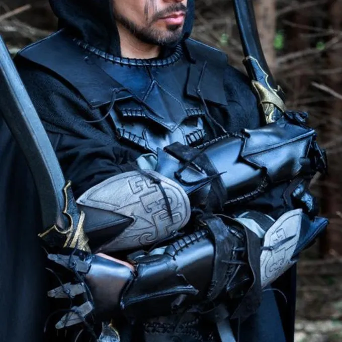 Epic Armoury Bracer Claw, Højre Hånd 1 Epic Armoury Bracer Claw, Højre Hånd