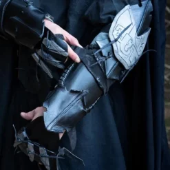 Epic Armoury Bracer Claw, Venstre Arm -Rustning Salgsbutik bracer claw venstre arm 2