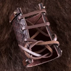 Deepeeka Celtic Læder Armbånd Triquetra -Rustning Salgsbutik celtic laeder armband triquetra 2