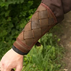 Epic Armoury Læder Viking Armbeskyttere I Plade, Brun, Par -Rustning Salgsbutik laeder viking armbeskyttere i plade brun par 4