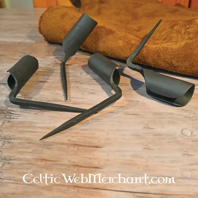 Middelalderlige Lysestage (bøjet) 1 Middelalderlige Lysestage (bøjet)