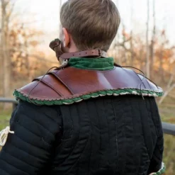 Epic Armoury Noble Læder Gorget, Grøn -Rustning Salgsbutik noble laeder gorget gron 4