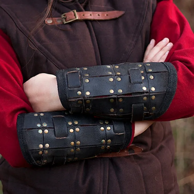 Epic Armoury Par Armbeskyttere I Plade Fighter, Sort 1 Epic Armoury Par Armbeskyttere I Plade Fighter, Sort