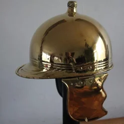 Deepeeka Republikanske Montefortino A, Messing -Rustning Salgsbutik republikanske montefortino a messing 3