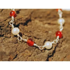 Romersk Halskæde Med Røde Sten