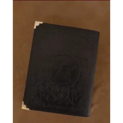 Sort Læder Bog Med Pentagram