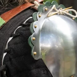 Epic Armoury Tunget Pauldrons, Grøn -Rustning Salgsbutik tunget pauldrons gron 5