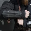 Epic Armoury Vambraces Drake, Patineret