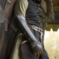 Epic Armoury Vambraces Med Chainmail, Patineret
