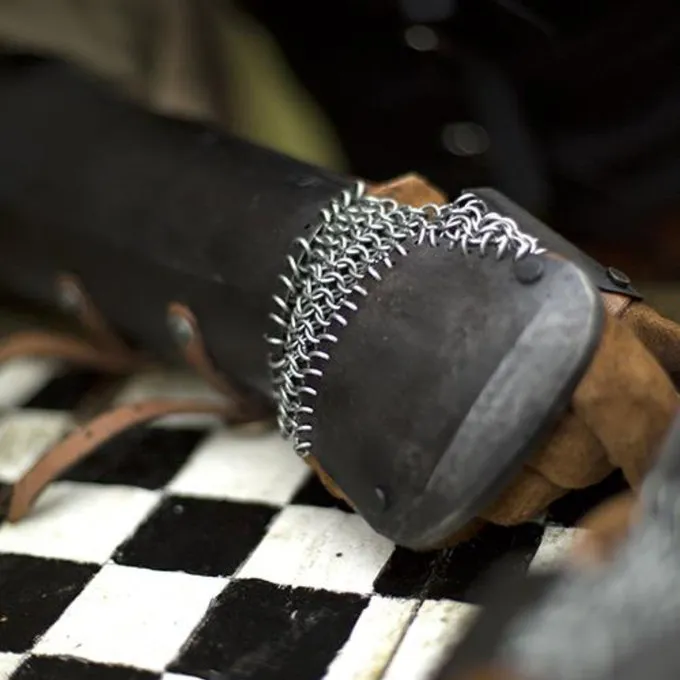 Epic Armoury Vambraces Med Chainmail, Patineret 5 Epic Armoury Vambraces Med Chainmail, Patineret - Billede 5