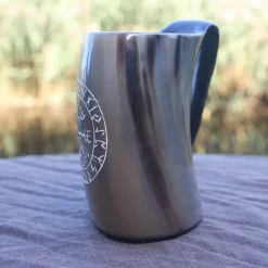 Epic Armoury Viking Horn Kop Vegvisir Lys 0,5L -Rustning Salgsbutik viking horn kop vegvisir lys 05l 2